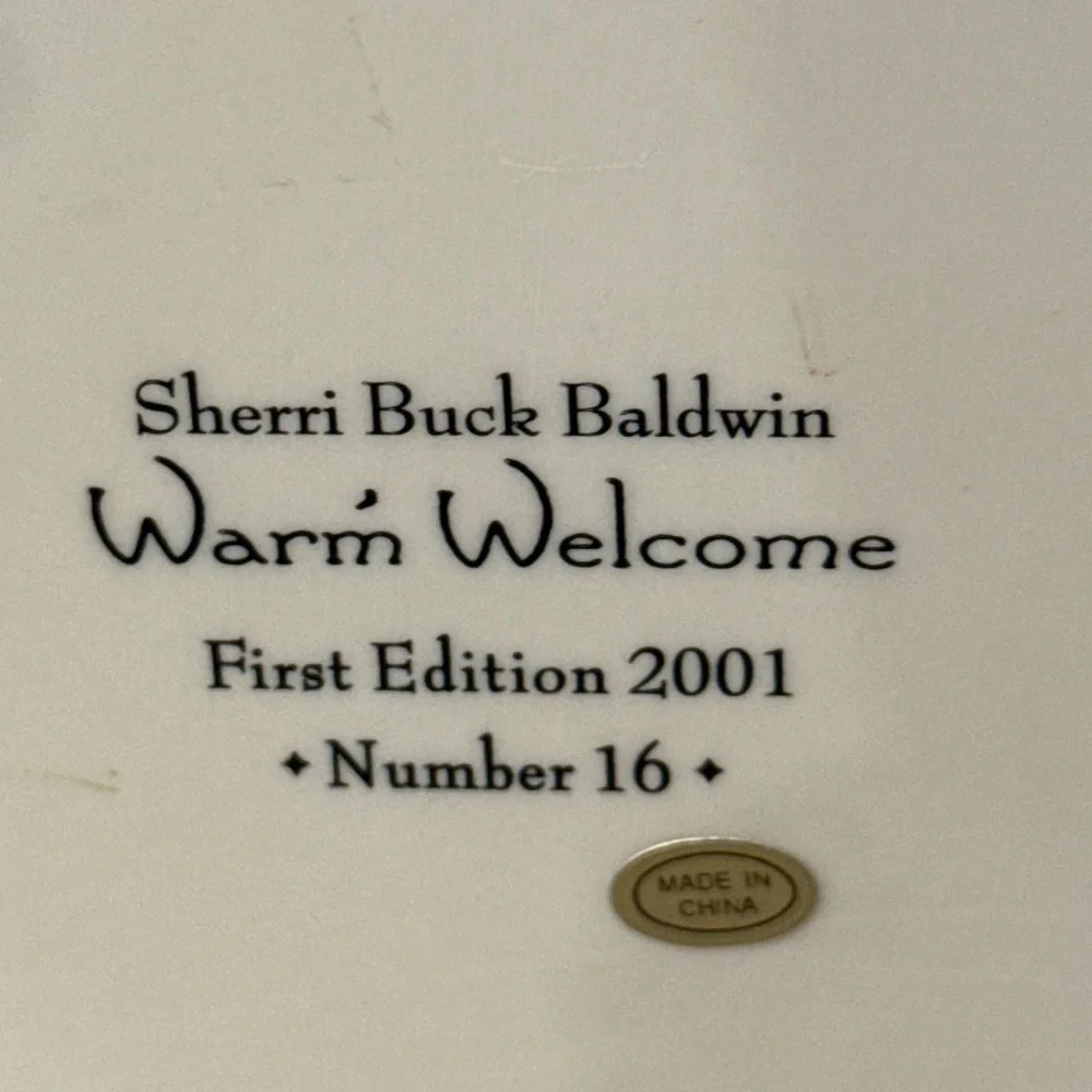 Sherri Buck Baldwin Warm Welcome Santa 2001 1st Edition #16 Christmas Figurine.